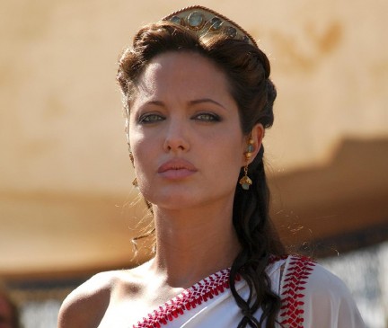 Sexy Angelina in Alexander!