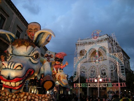 Acireale, il più bel Carnevale di Sicilia
