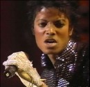 Il guanto di Michael Jackson venduto alla cifra record di 34.000 dollari