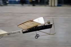 modellino aereo