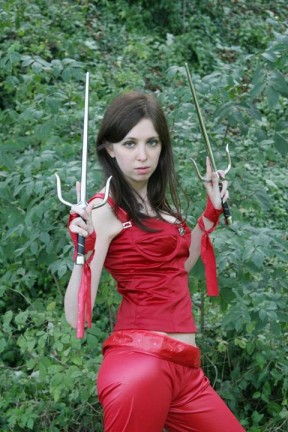 Ecco alcune foto del cosplay di Elektra, l'assassina della Marvel!