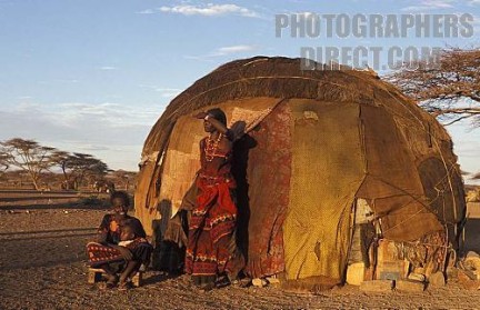 famiglia Gabbra e loro abitazione nel villaggio Kalacha