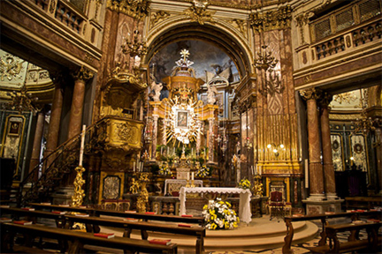 Interno del Santuario Consolata Torino