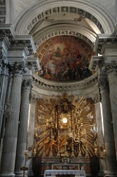Altare Maggiore realizzato da Carlo Rainaldi - 1667