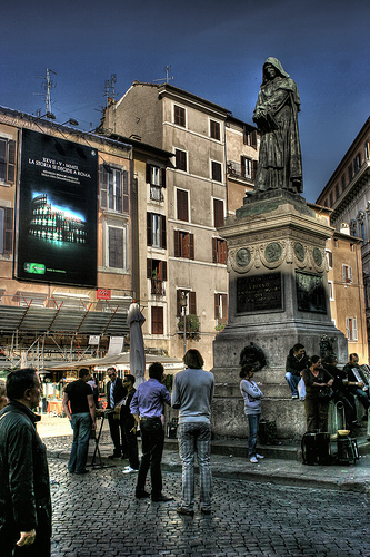 Campo de' Fiori statua a Giordano Bruno