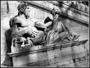 Statua ll Tevere particolare della Fontana della Dea Roma