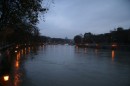 Il fiume Tevere nell'ora del tramonto