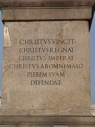 Scritta sulla base dell'Obelisco