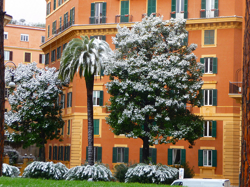 Roma ammantata di neve
