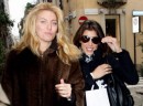 Elisabetta Canalis e Federica Fontana a far shopping per le vie di Milano