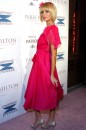 Paris Hilton Signora in Rosso a New York