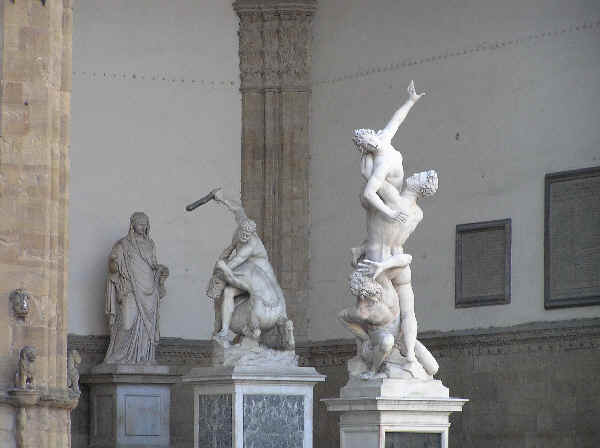 Monumenti e statue in Piazza della Signoria a Firenze