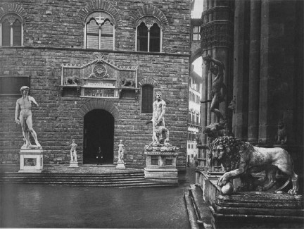 Monumenti e statue in Piazza della Signoria a Firenze