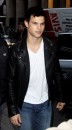 Taylor Lautner a Parigi: nuove foto