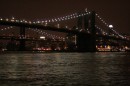 Notturno sul  Brooklin Bridge e il fiume East River