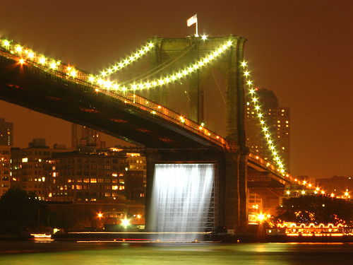 Luci sul Brooklyn Bridge