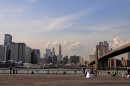 Sposi sotto il Brooklyn Bridge