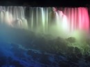 Luci ed ombre notturne alla cascata del Niagara