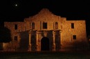 Alamo nella notte