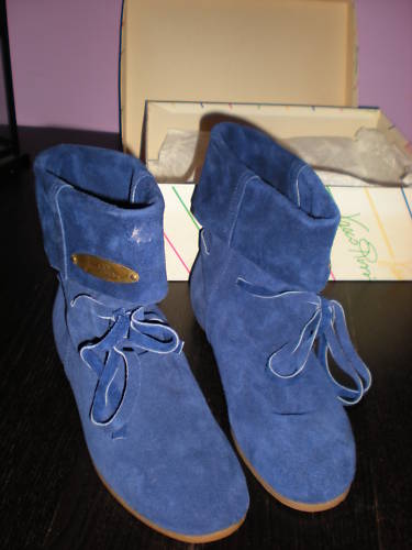 Le scarpe anni '80 di Vasco all'asta su Ebay